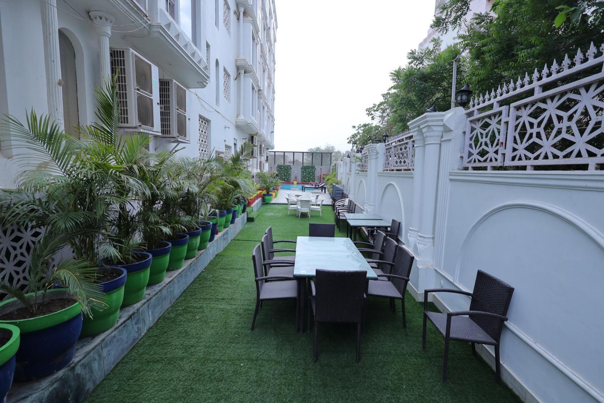 Surasena Regal Vista Agra Hotel Agra  Eksteriør billede